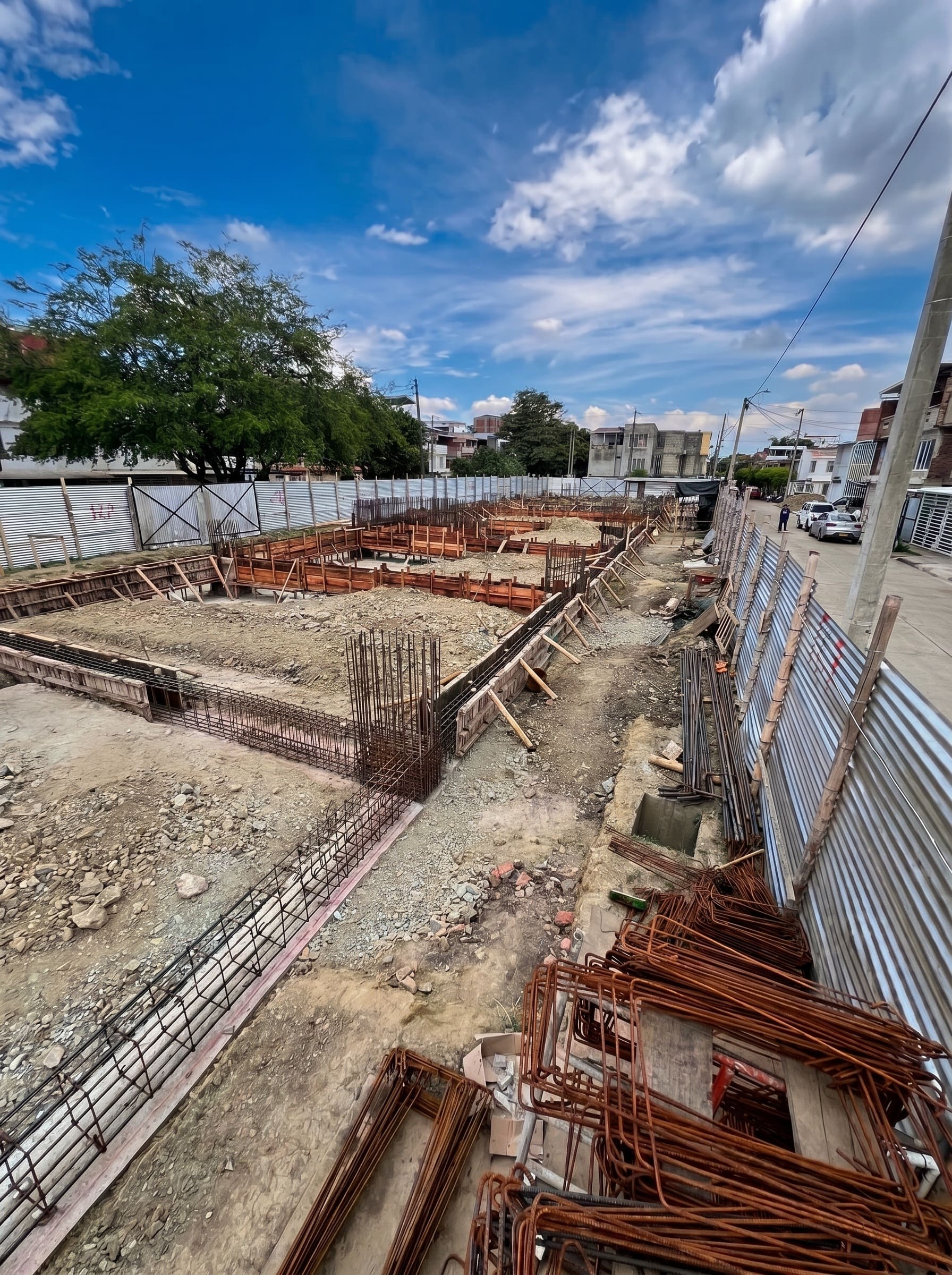 Supervisión e interventoría técnica de pavimentación y obras de infraestructura vial